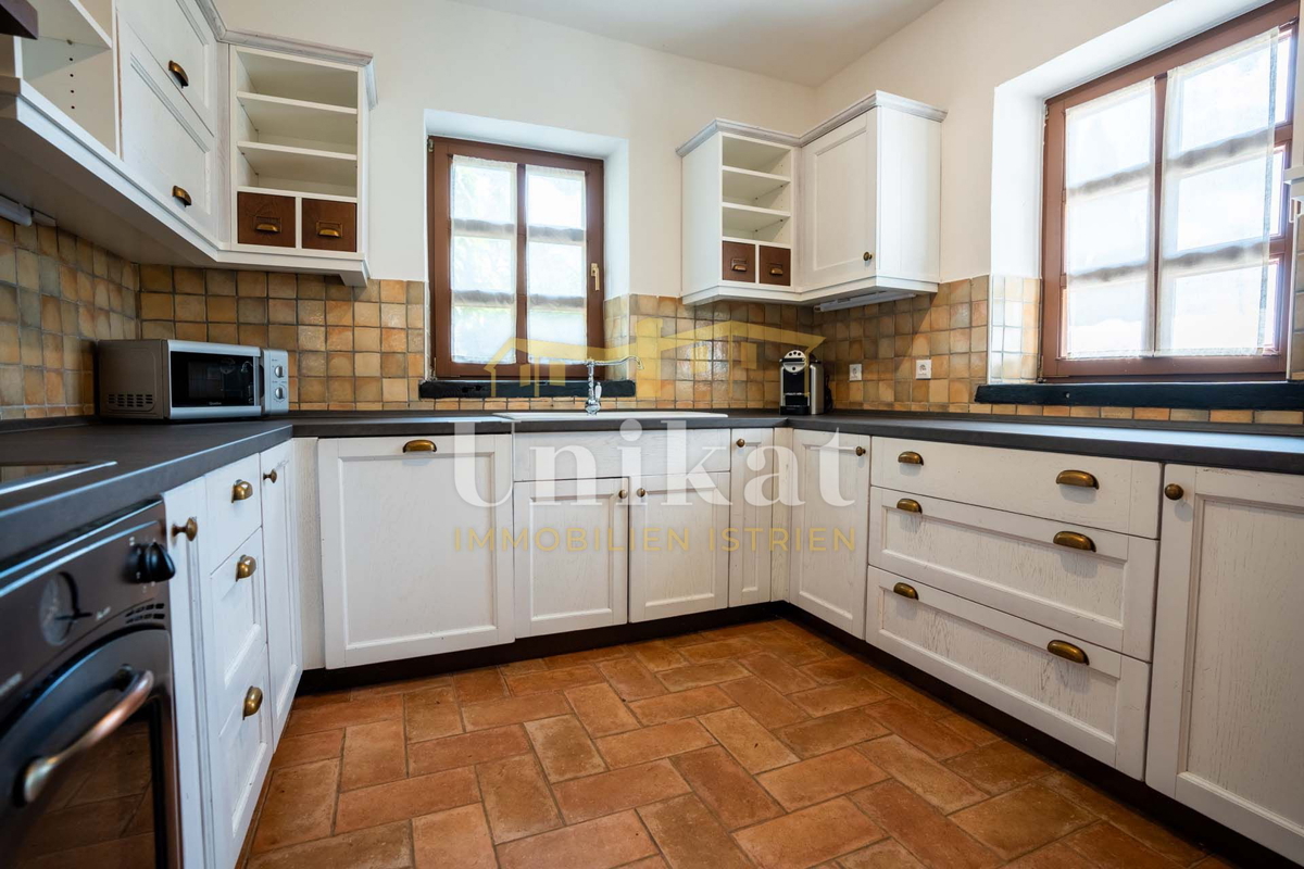 Poreč periferia: Villa in pietra con piscina